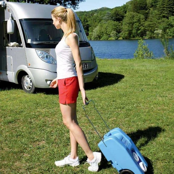 Serbatoio Mobile Fiamma Roll Tank 23 F Per Acqua Pulita 22,5l Blu 1 Serbatoio Mobile Fiamma Roll Tank 23 F Per Acqua Pulita 22,5l Blu